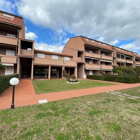 Il Gabbiano Bilocale Con Piscina, Garage E A/C. Apartment Loano Exterior photo