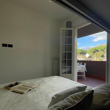 Il Gabbiano Bilocale Con Piscina, Garage E A/C. Apartment Loano Exterior photo
